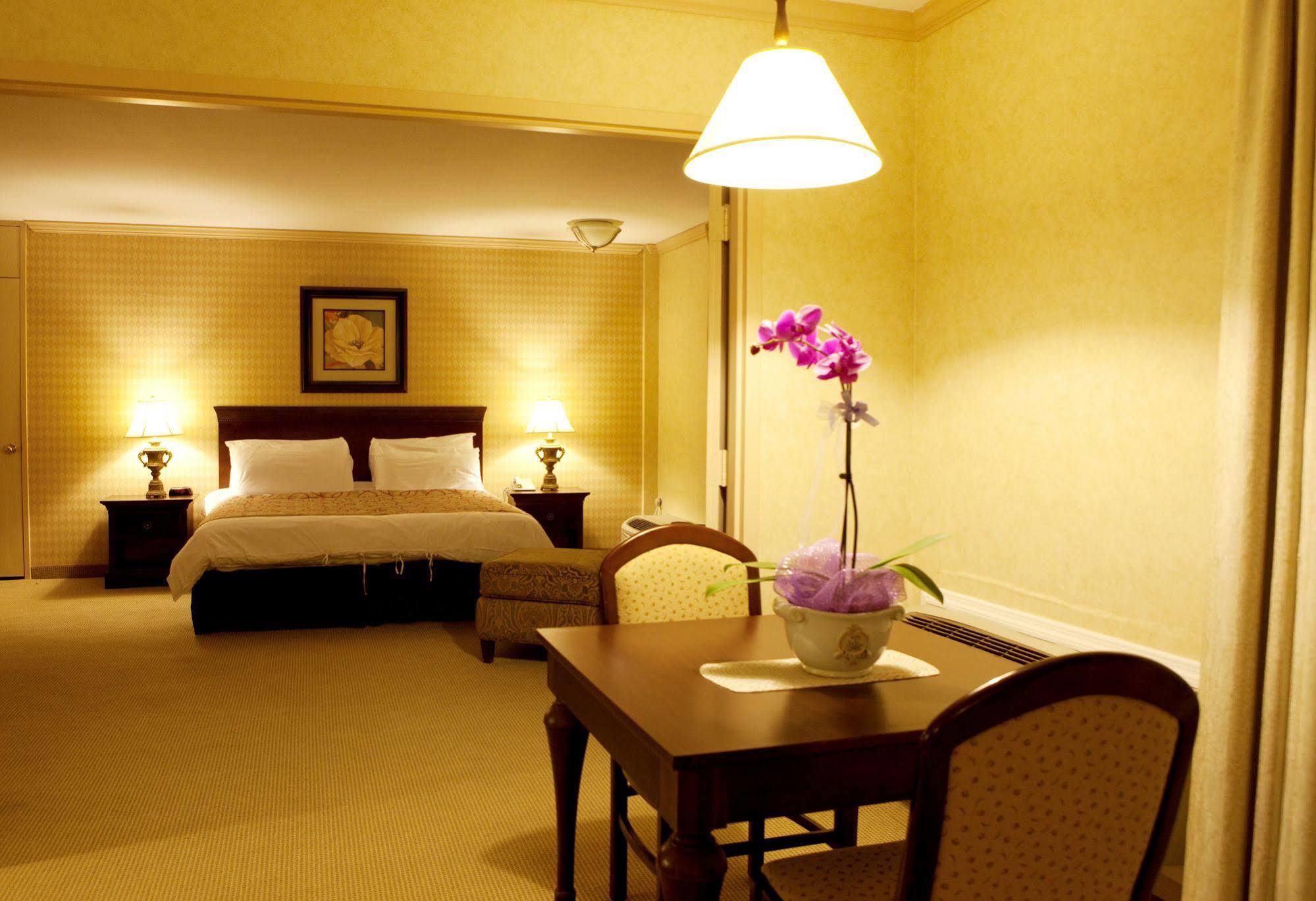 Honors Haven Retreat & Conference Hotel Ellenville Екстериор снимка