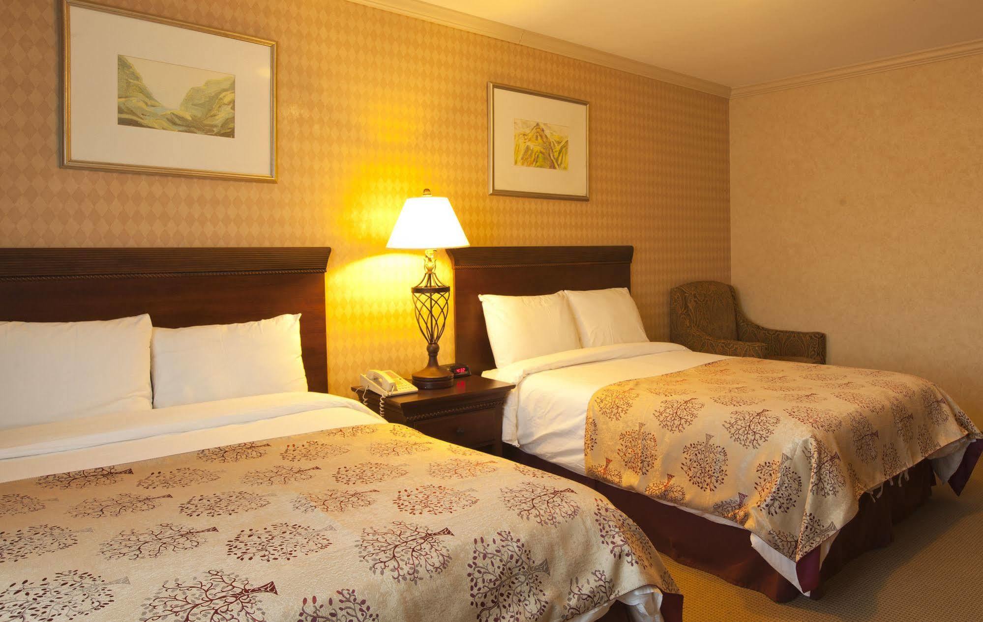 Honors Haven Retreat & Conference Hotel Ellenville Екстериор снимка